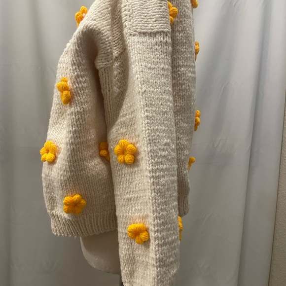 Cozy Cream Sweater with Yellow Floral Accents - Picture 6 of 7